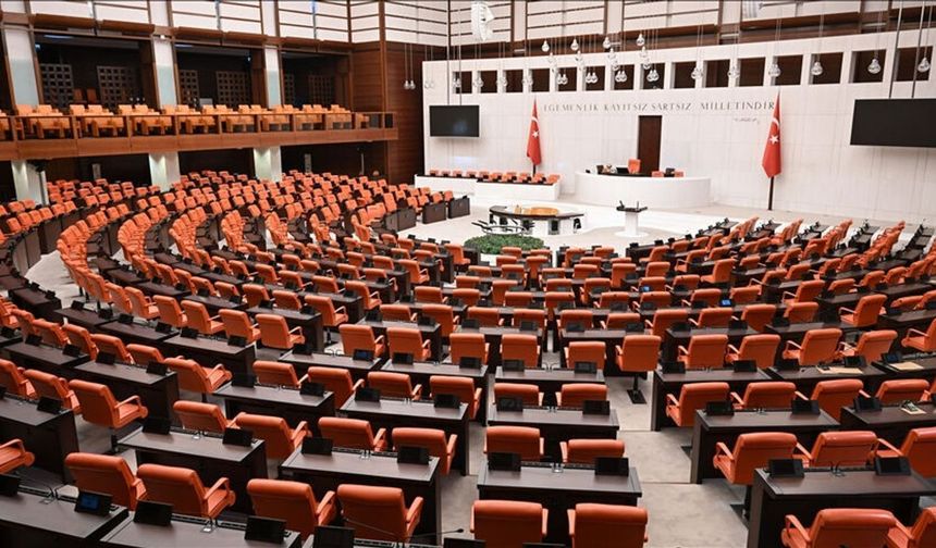 DEM Parti ve CHP'nin kadın istihdamı önerisi reddedildi