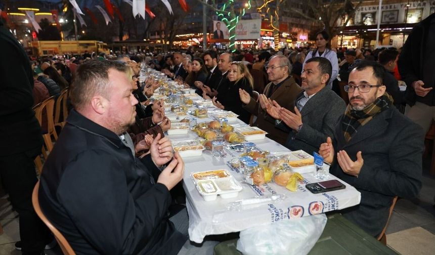 Denizli'de gönül sofralarının son durağı Delikliçınar