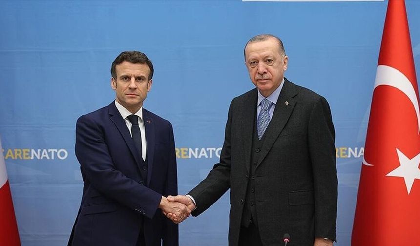 Erdoğan ve Macron telefonda görüştü