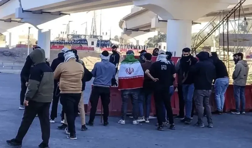 İran destekçileri Bağdat'taki Yeşil Bölge'ye girmeye çalıştı