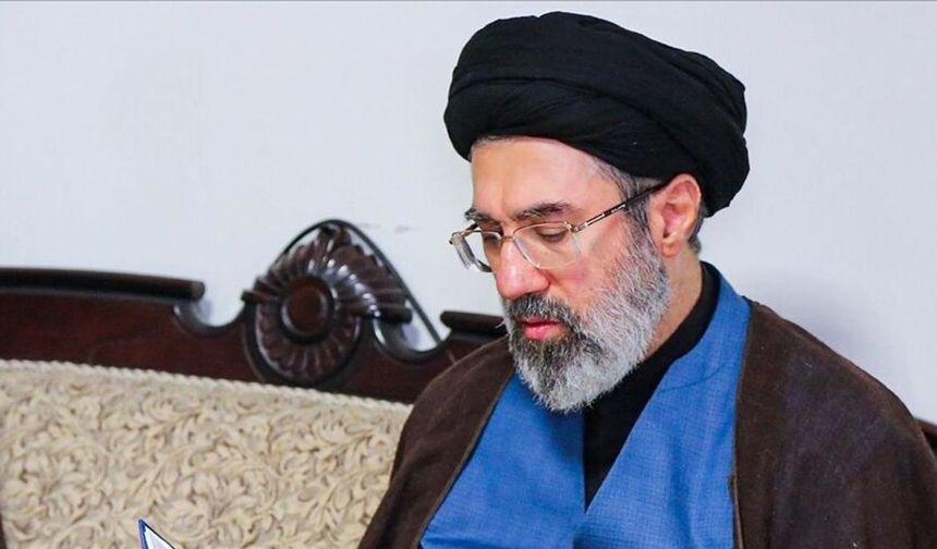 Mücteba Hamaney'den ilk mesaj geldi