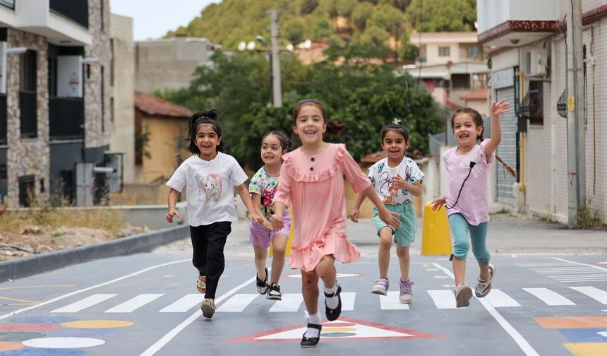 Buca'nın oyun sokakları Türkiye'ye örnek oldu