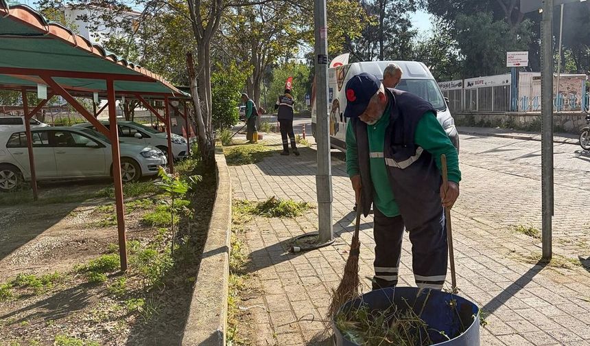 Efeler'in her noktasında hizmetin adı Anıl Yetişkin
