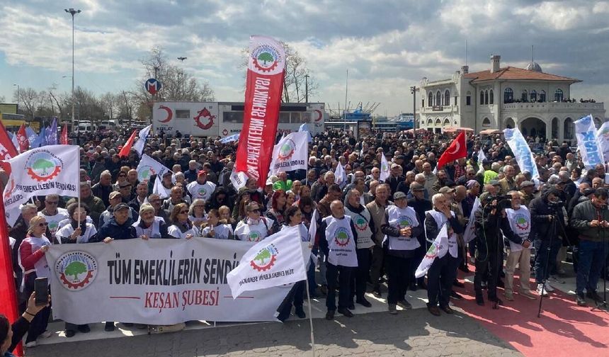 Kadıköy'de emeklilerden geçim isyanı