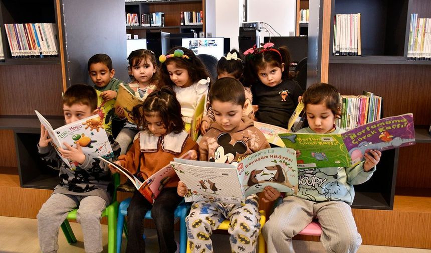 Kuşadası kütüphaneler haftasını etkinliklerle karşıladı