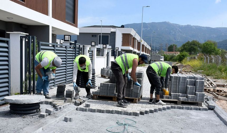 Kuşadası'ndan Davutlar Mahallesi'ne kesintisiz hizmet