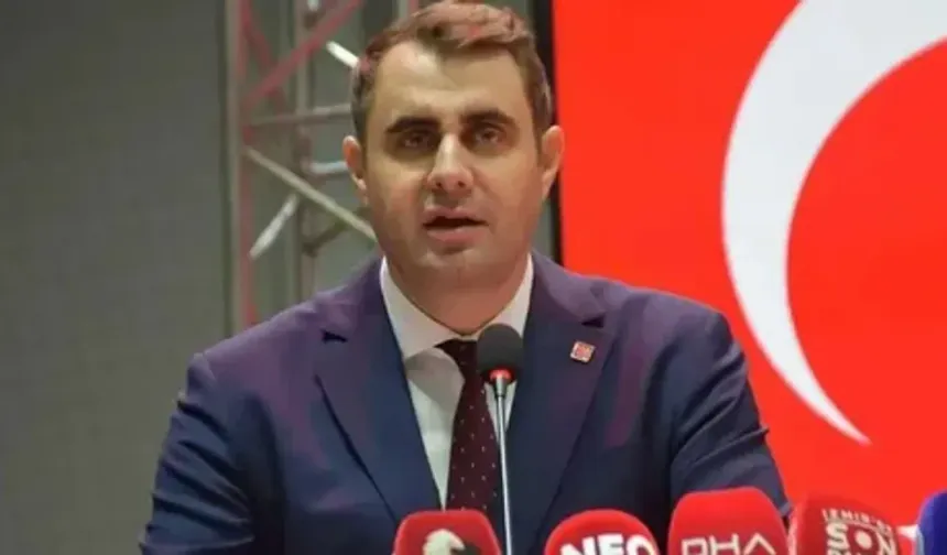 Meslek Fabrikası önünde Çağatay Güç'ten tepki