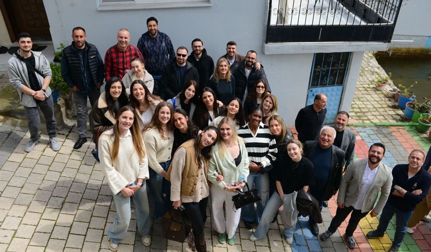 Nilüfer'in sultanları Gölyazı'da buluştu