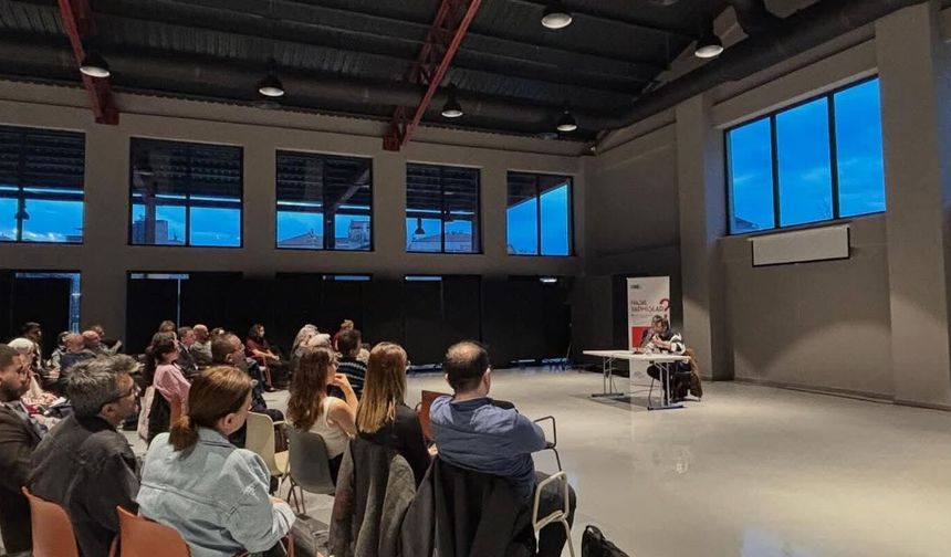 Pancar Deposu'nda 'sıradan insanın' sosyolojisi konuşuldu