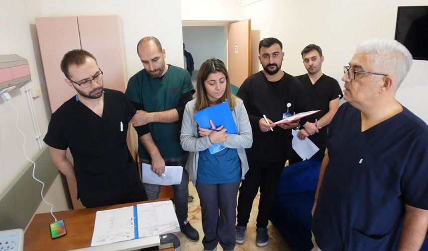 Prof. Dr. Yalnız: 'Sağlıklı yaşam için düzenli hareket edilmesi gerekiyor'