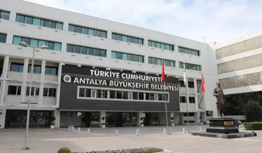Antalya Büyükşehir Belediyesi'ne yeni operasyon: 25 gözaltı