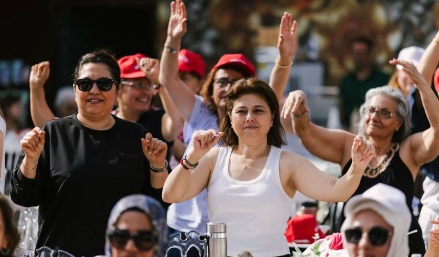 Balçova'da Anneler Günü coşkusu
