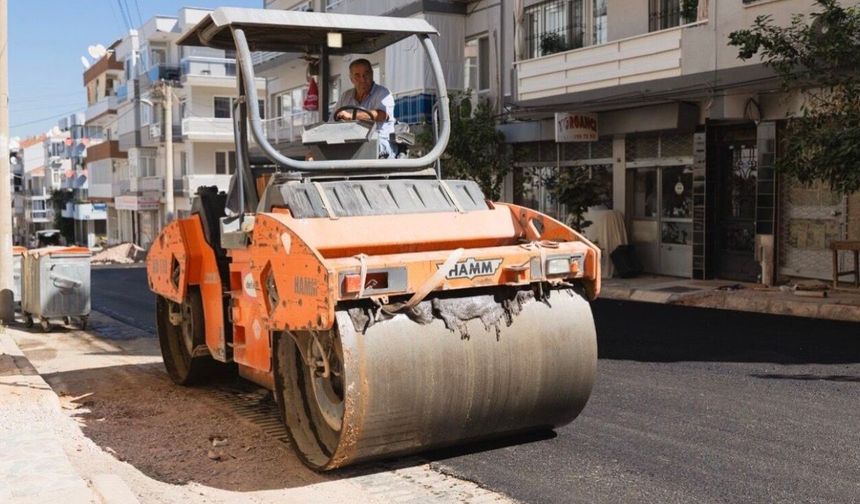 Başkan Yiğit düğmeye bastı: Balçova'da asfalt çalışmaları hız kazandı