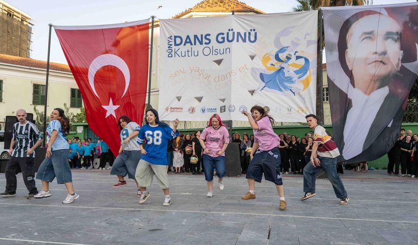 Bornova'da Dünya Dans Günü kutlaması