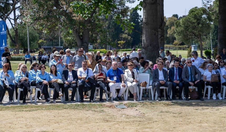 Bornova'nın çınarları üniversiteli oluyor