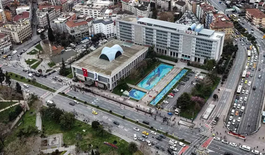 İBB ve Üsküdar Belediyesi'ne operasyon: 19 gözaltı