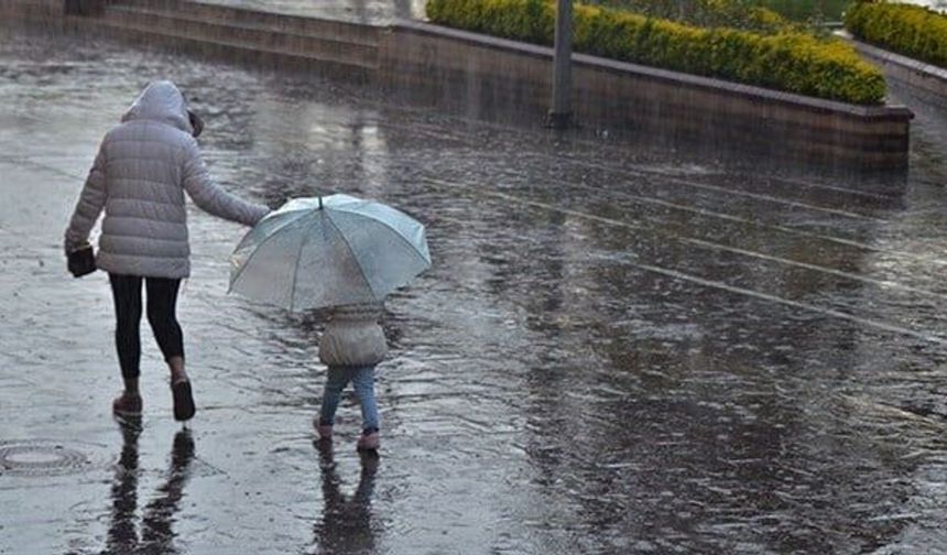 İzmir 1 Mayıs'a yağış ve serinlikle giriyor
