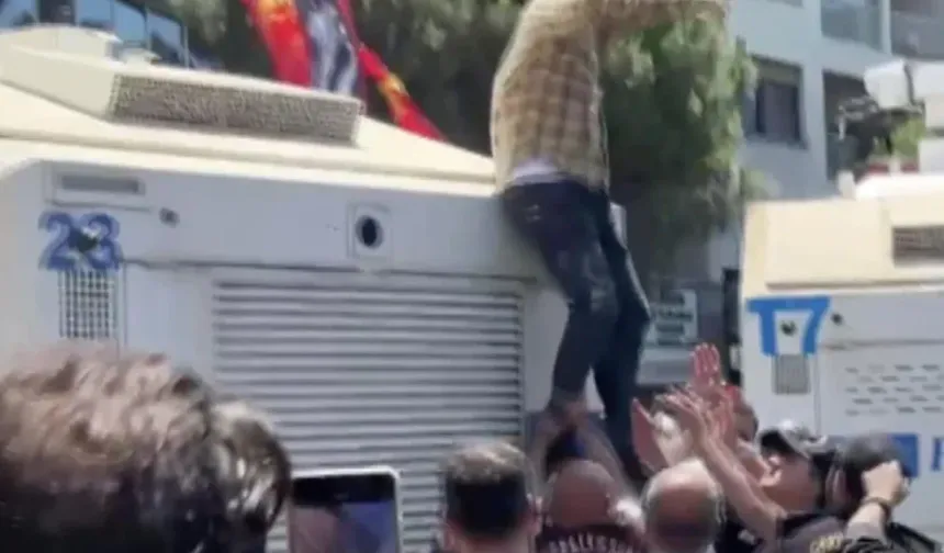 İzmir'de tomaya zarar veren şahıs gözaltına alındı