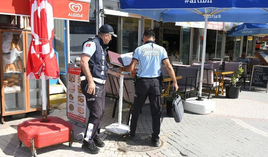 Kuşadası Zabıta ekiplerinden sezon öncesi işgaliye denetimi