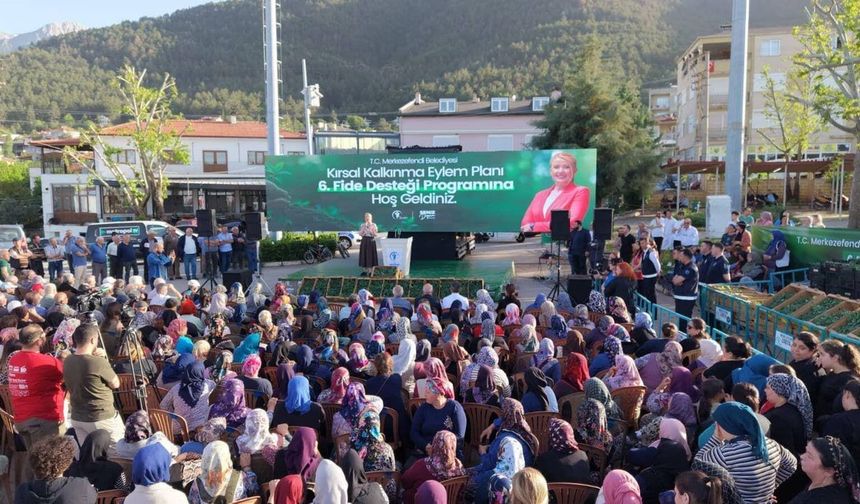 Merkezefendi'de tarıma destek sürüyor...