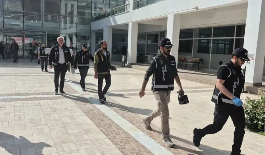 Tepebaşı Belediyesi'ne Yolsuzluk Operasyonu