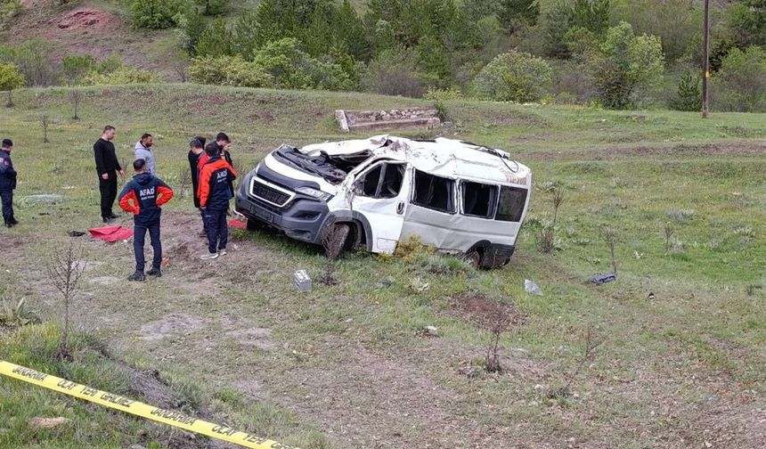 Yozgat'ta öğrenci servisi kazası 3 kişi hayatını kaybetti