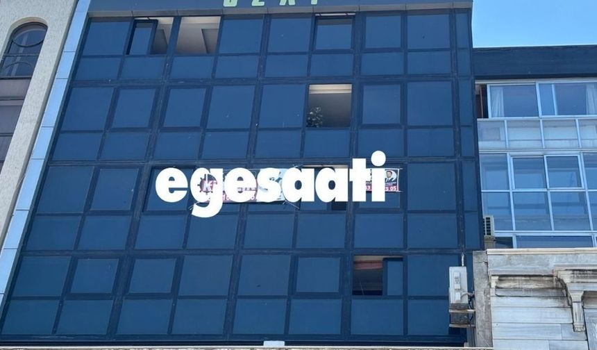 CHP'nin yeni il binası: Fotoğraflara Ege Saati ulaştı!