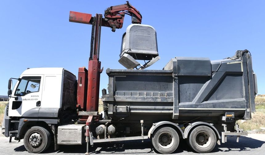 Çiğli'de hizmet seferberliği sürüyor