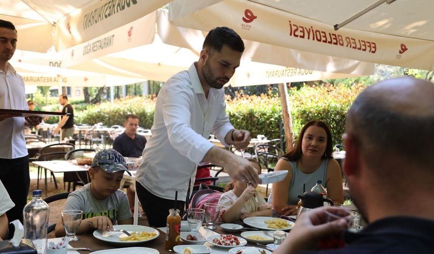 Efeler'in doğa kahvaltısı vatandaşların gözdesi oldu