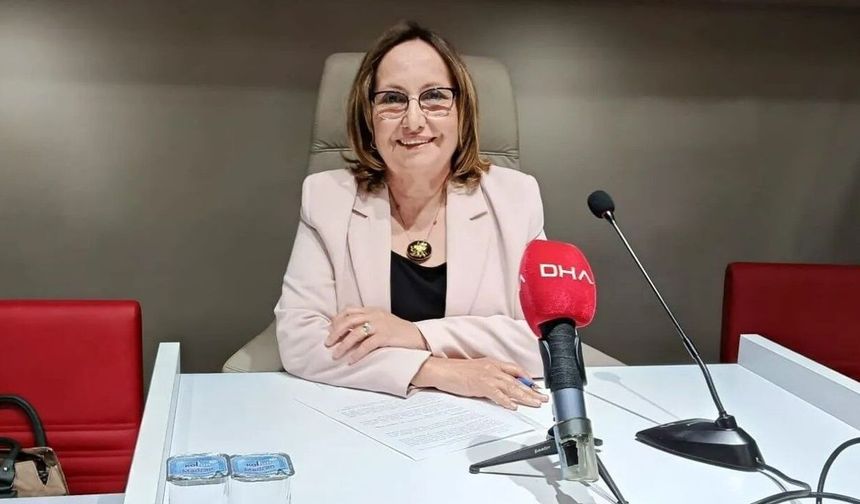 Güzelbahçe'de Ayşe Akın başkanvekili seçildi