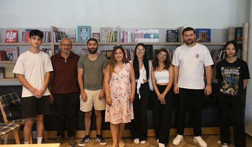 Kuşadası Belediyesi'nden öğrencilere destek