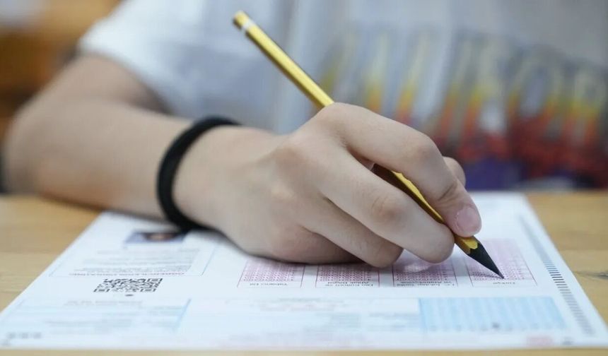 LGS'de 1 Milyonu Aşkın Öğrenci Ter Döktü