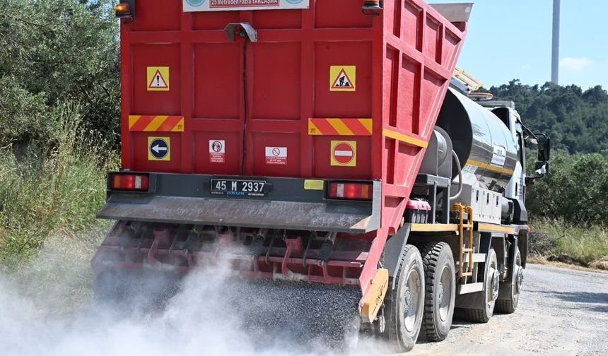 Manisa'da asfalt çalışmaları başladı