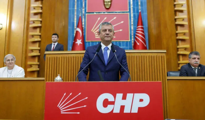 Özgür Özel: Konak'ta on binlerle kucaklaştık