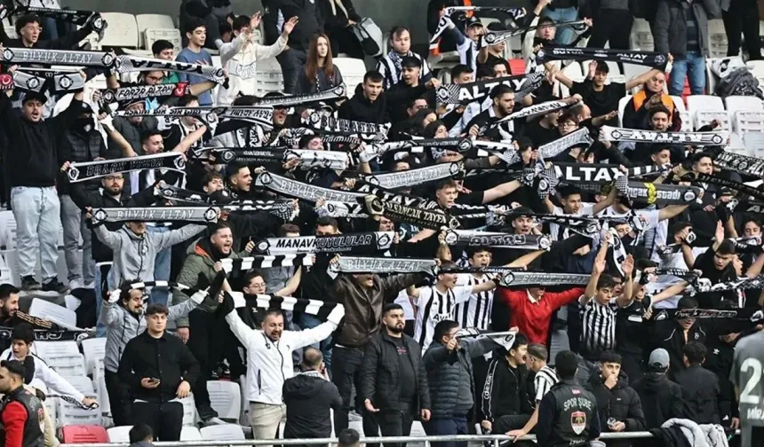 Altay'da ayrılık tehlikesi şimdilik önledi