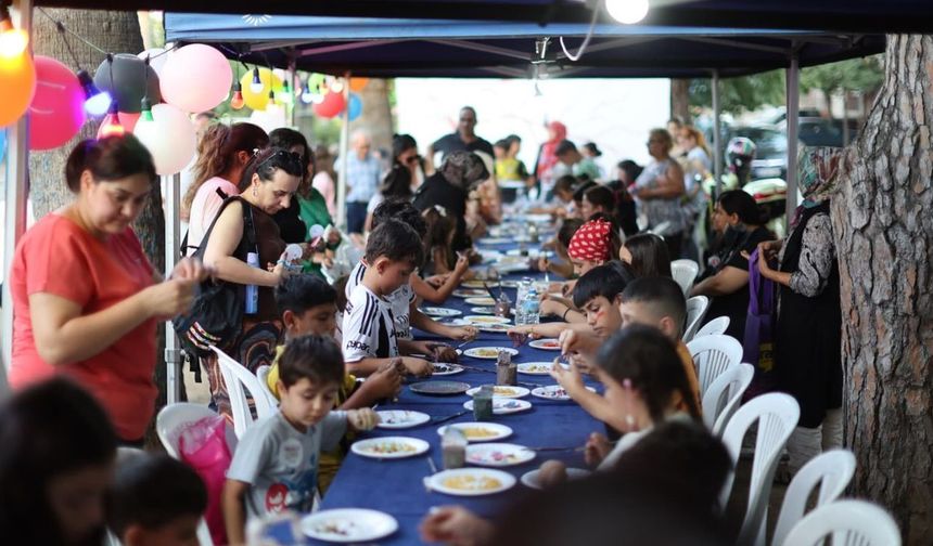 Karabağlar Belediyesi'nde mahalle kültürü canlanıyor