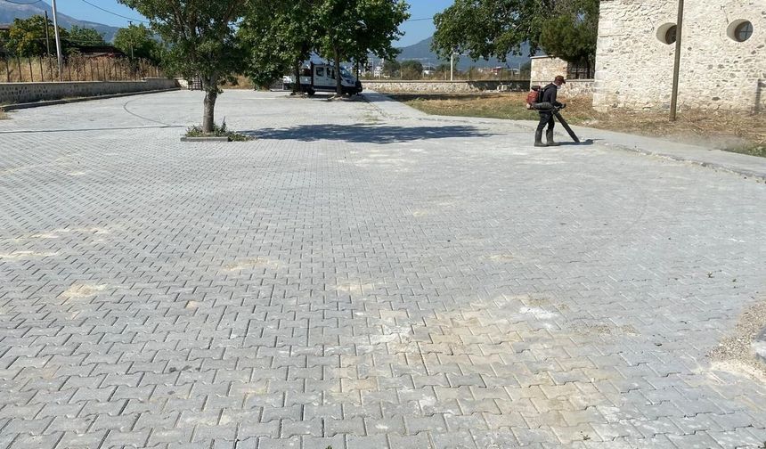 Karacaahmet Türbesi'nde yoğun temizlik