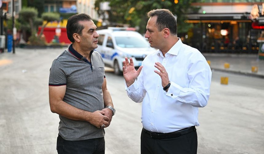 Başkan Eşki'den, Bornova'da sabah temizliği