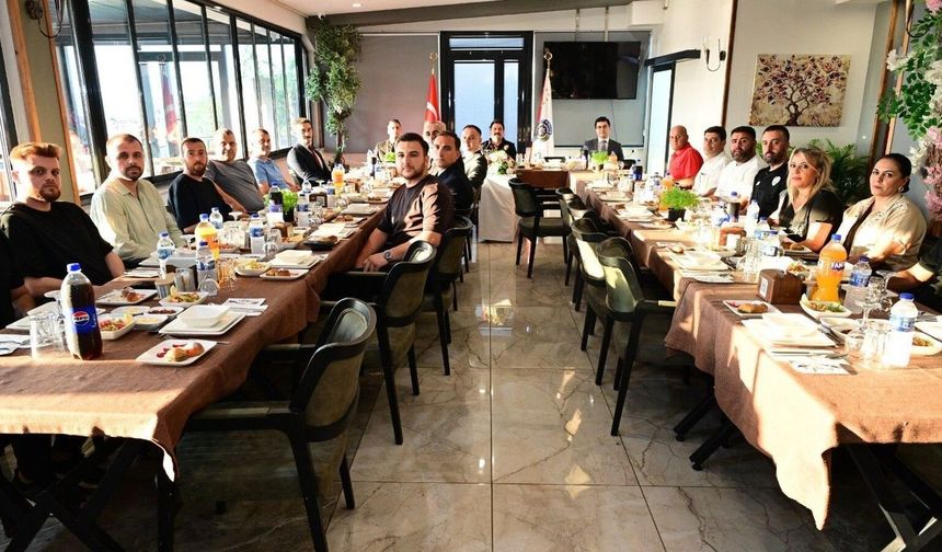 Bursaspor yönetimi ve taraftarı, emniyetiyle buluştu
