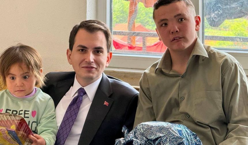 Hisarcık Kaymakamı Atam'dan Kurtdere Köyünde ziyaret
