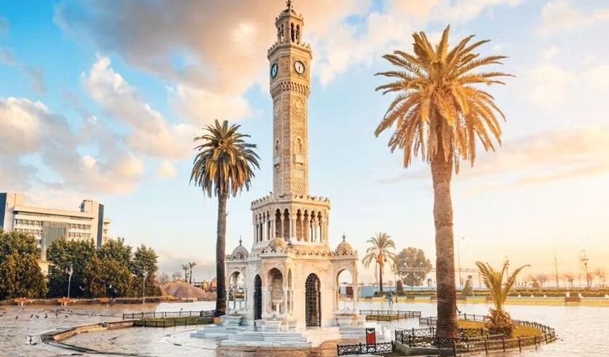 İzmir'de sıcak hava etkisini sürdürüyor