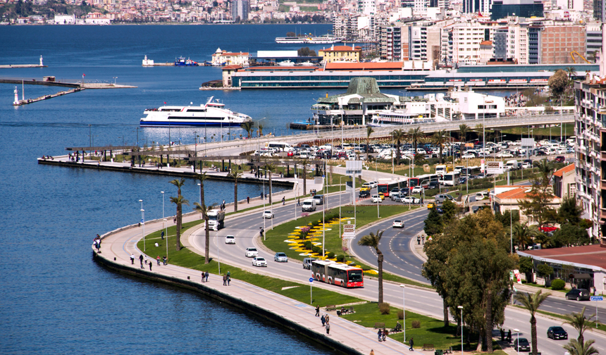 İzmir'de sıcaklık 38 dereceye çıkacak