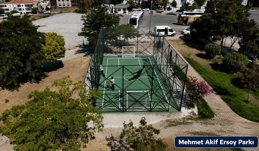 Karabağlar 'da 5 mahalleye 5 yeni mini futbol sahası