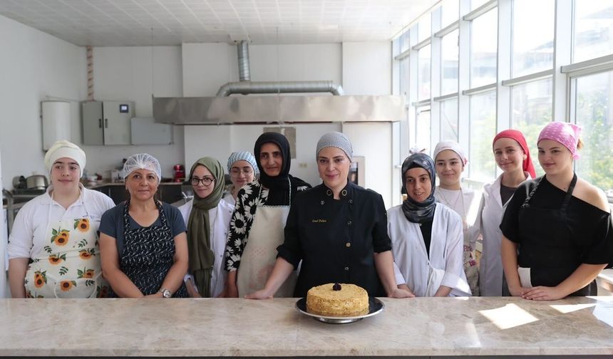 Konak'ın en 'tatlı' kursu çok sevildi