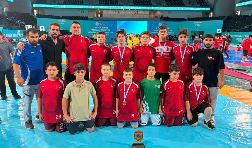 Osmangazi'de şampiyon güreşçiler başarıya koşuyor