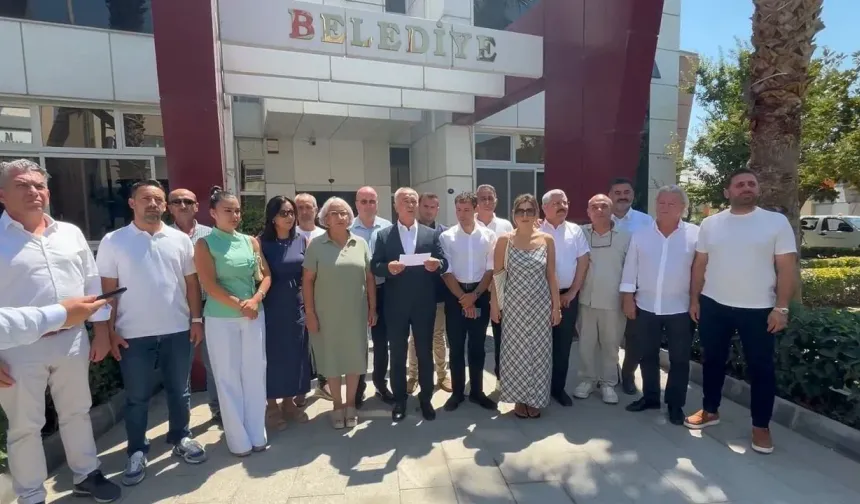 Seferihisar'da YENİ Parti'ye katılım sağladı