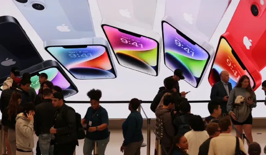 Apple'dan katlanabilir iPhone sürprizi