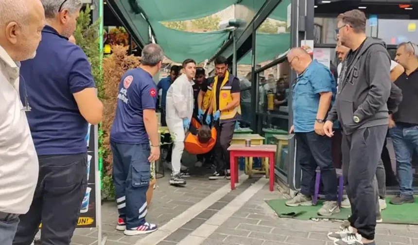 Fatih'te döviz bürosunda silahlı kavga: 2 ölü, 2 yaralı