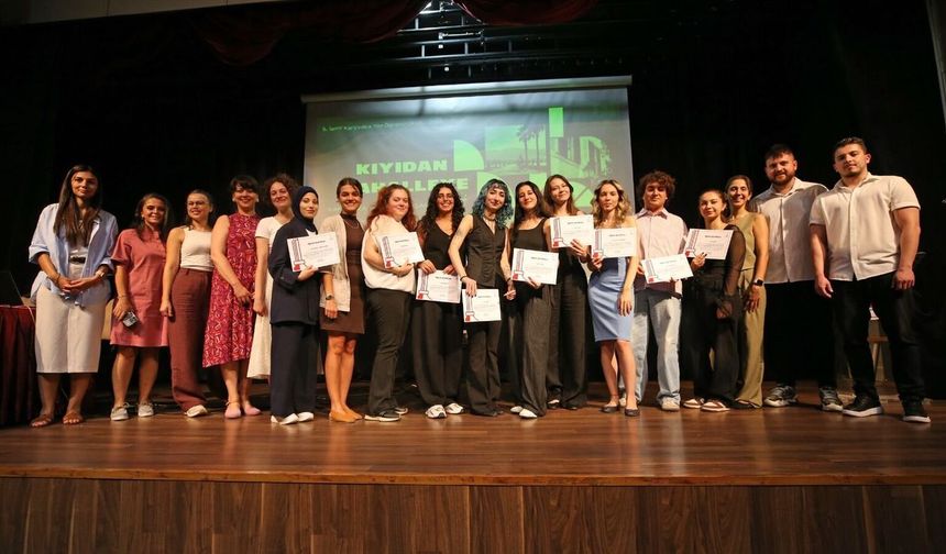 Karşıyaka'da Yaz okulu bitti projeler jüriye sunuldu