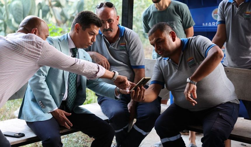 Marmaris Belediye Başkanı Ünlü temizlik personeline teşekkür ziyareti
